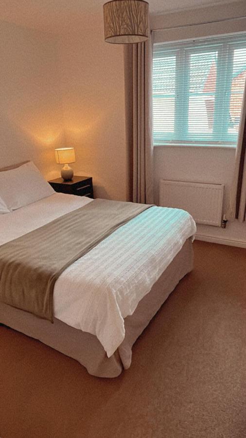 At Home In The City Serviced Apartments Newport Экстерьер фото